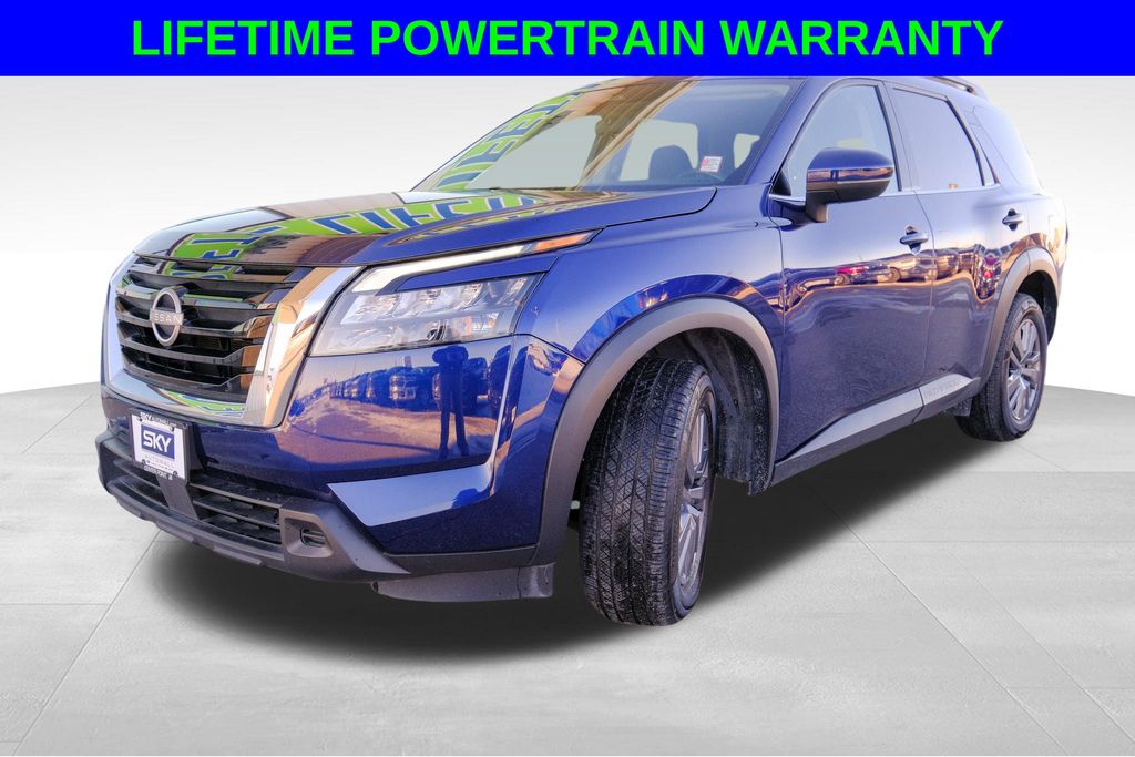 2025 Nissan Pathfinder SV 4WD