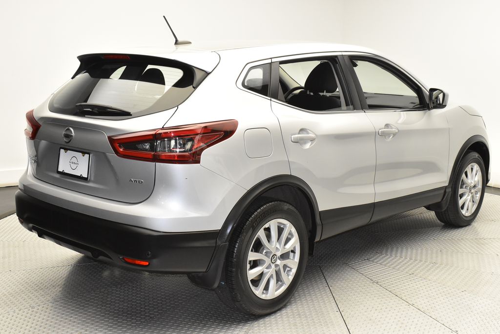 2021 Nissan Rogue Sport S 5