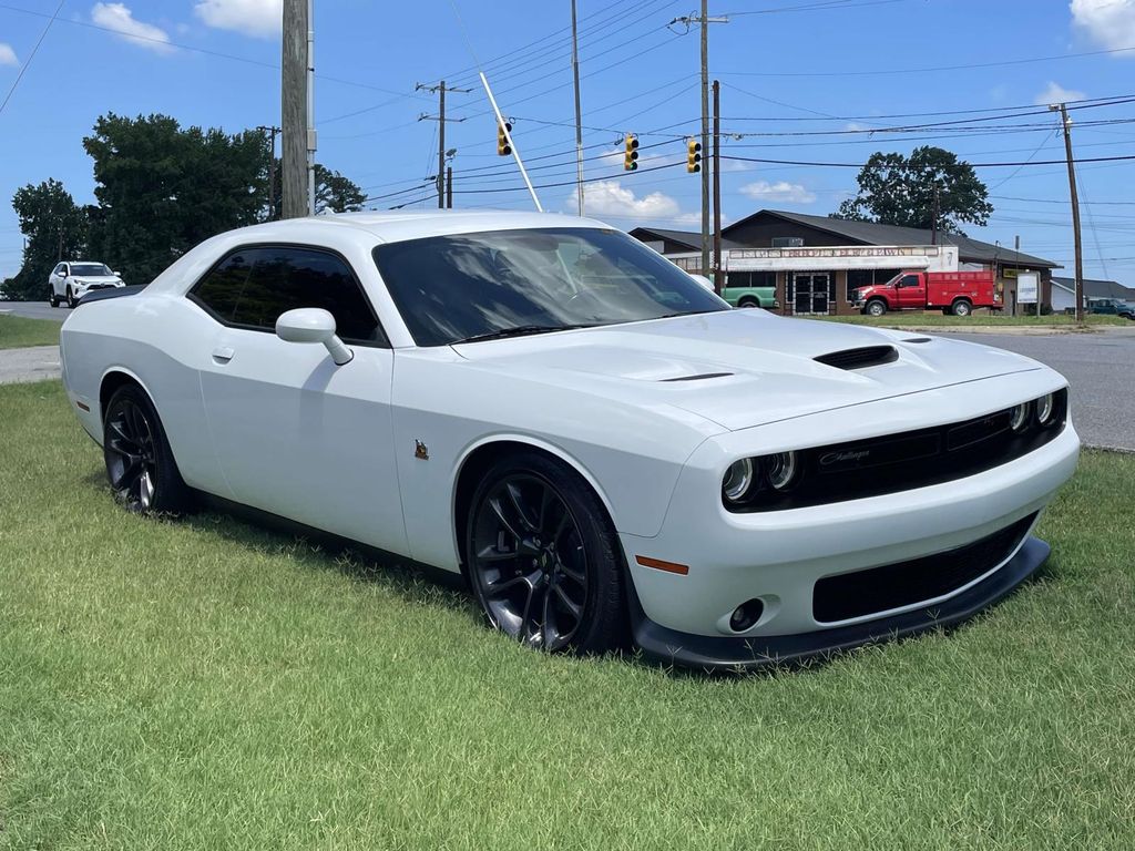 White 2020 Dodge Challenger Coupe Rear-Wheel Drive 8-Speed Automatic