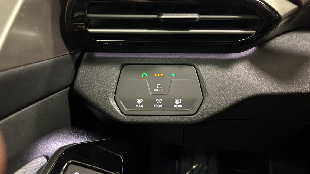 Used 2024 Black Volkswagen Pro image 29