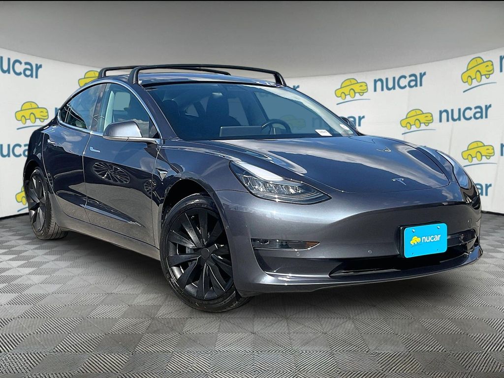 2018 Tesla Model 3 — photo 1