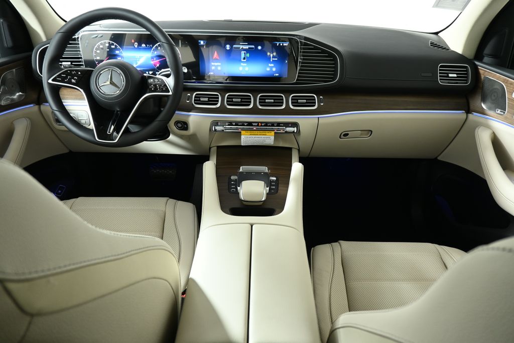 Thumbnail: 2026 Mercedes-Benz GLE - 4