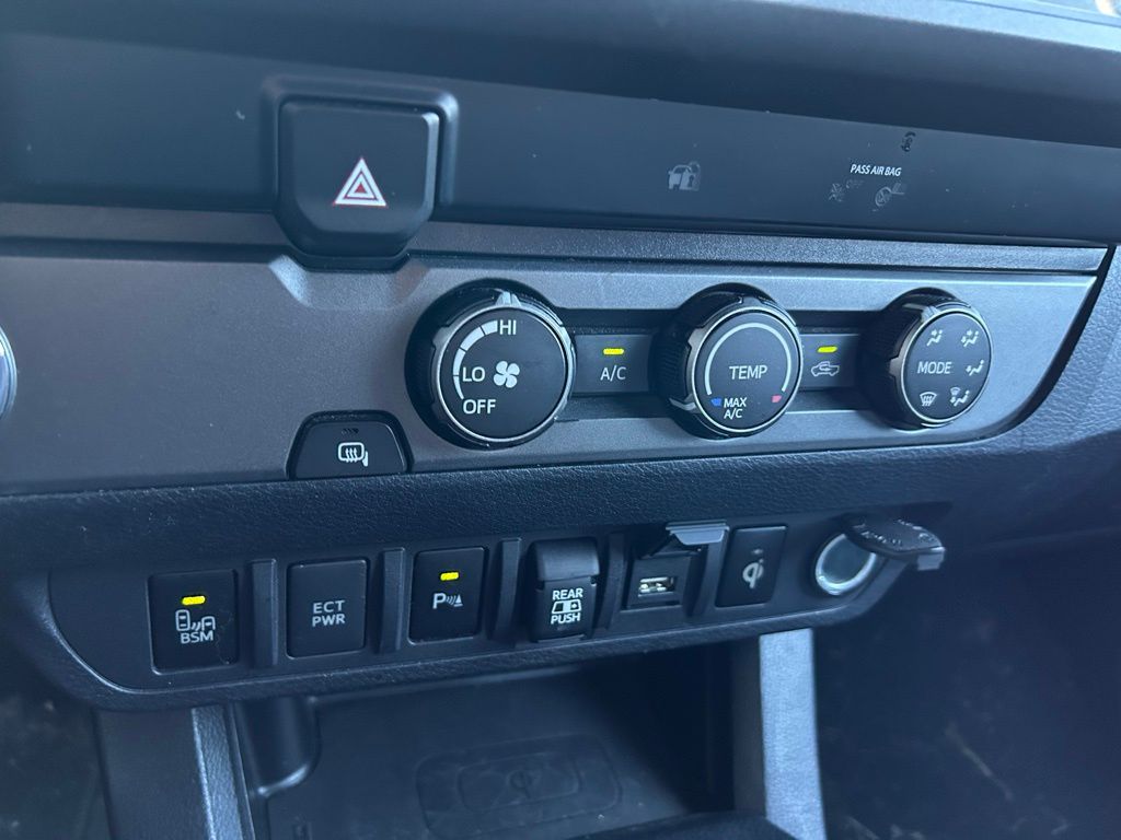 Thumbnail: 2020 Toyota Tacoma - 26