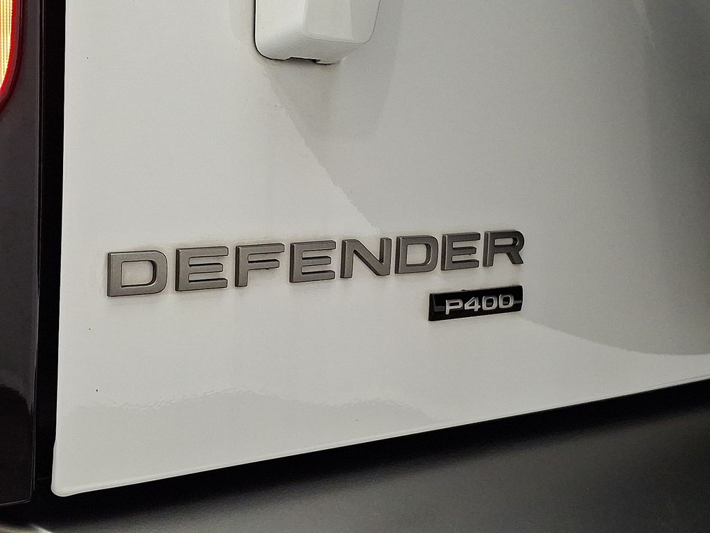 Thumbnail: 2023 Land Rover Defender - 32