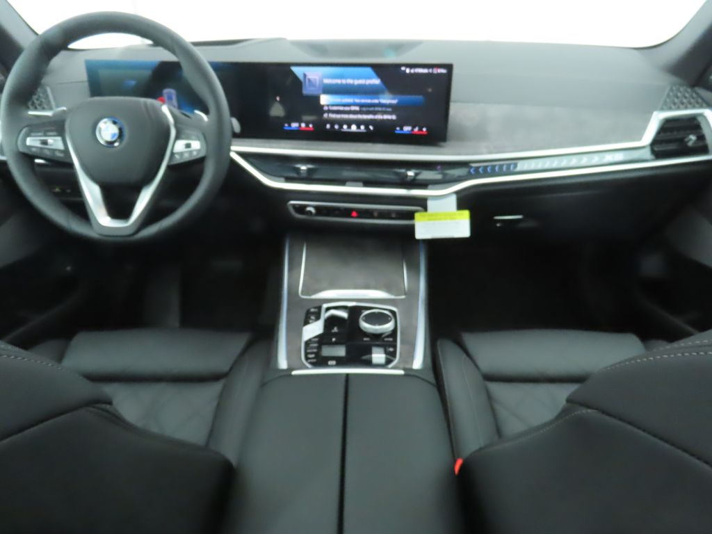 2025 BMW X5 xDrive50e 13