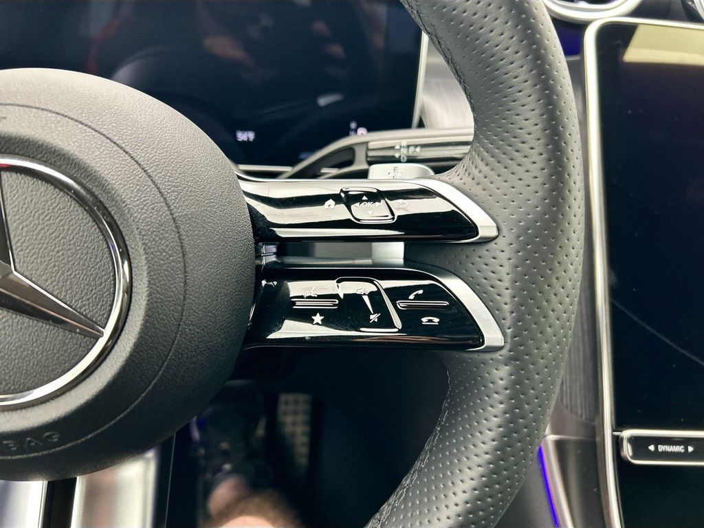 Thumbnail: 2025 Mercedes-Benz GLC - 12