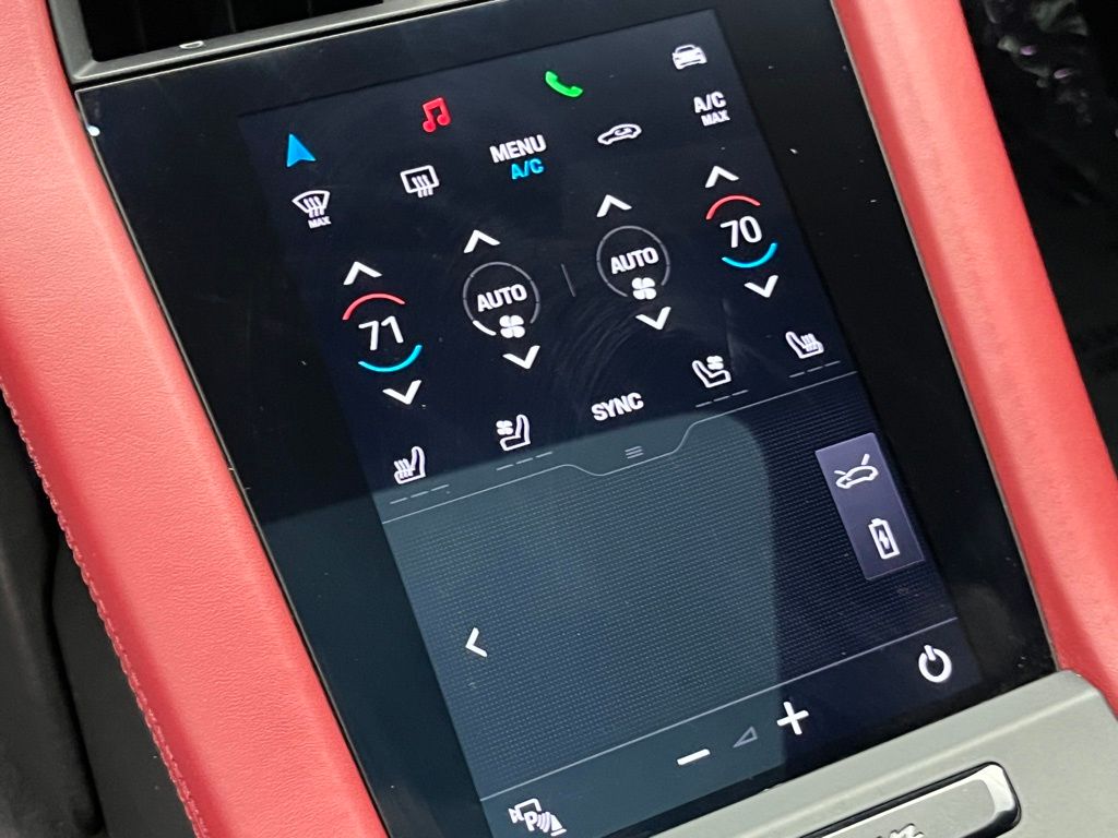 Thumbnail: 2021 Porsche Taycan - 16