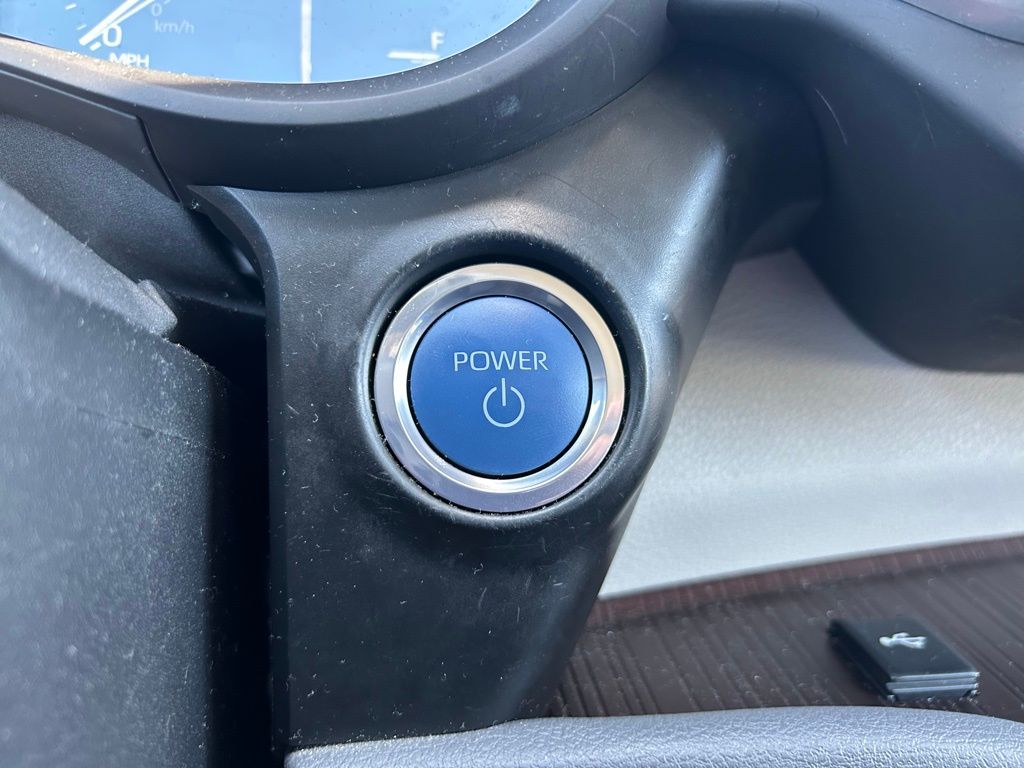Thumbnail: 2024 Toyota Sienna - 29