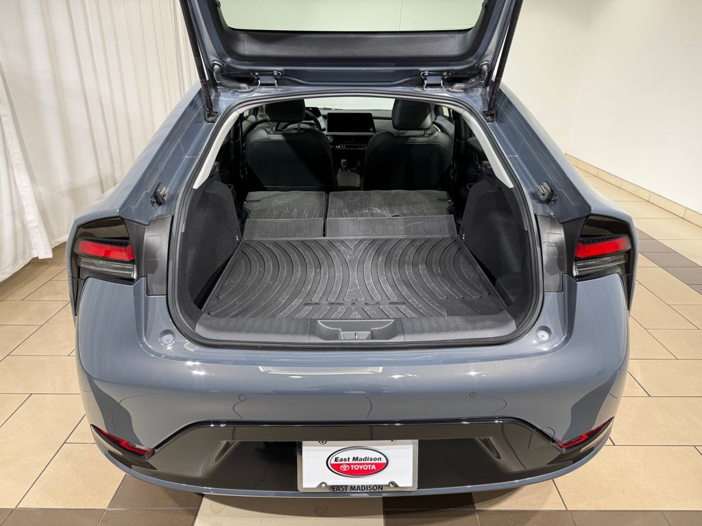 Thumbnail: 2024 Toyota Prius - 12