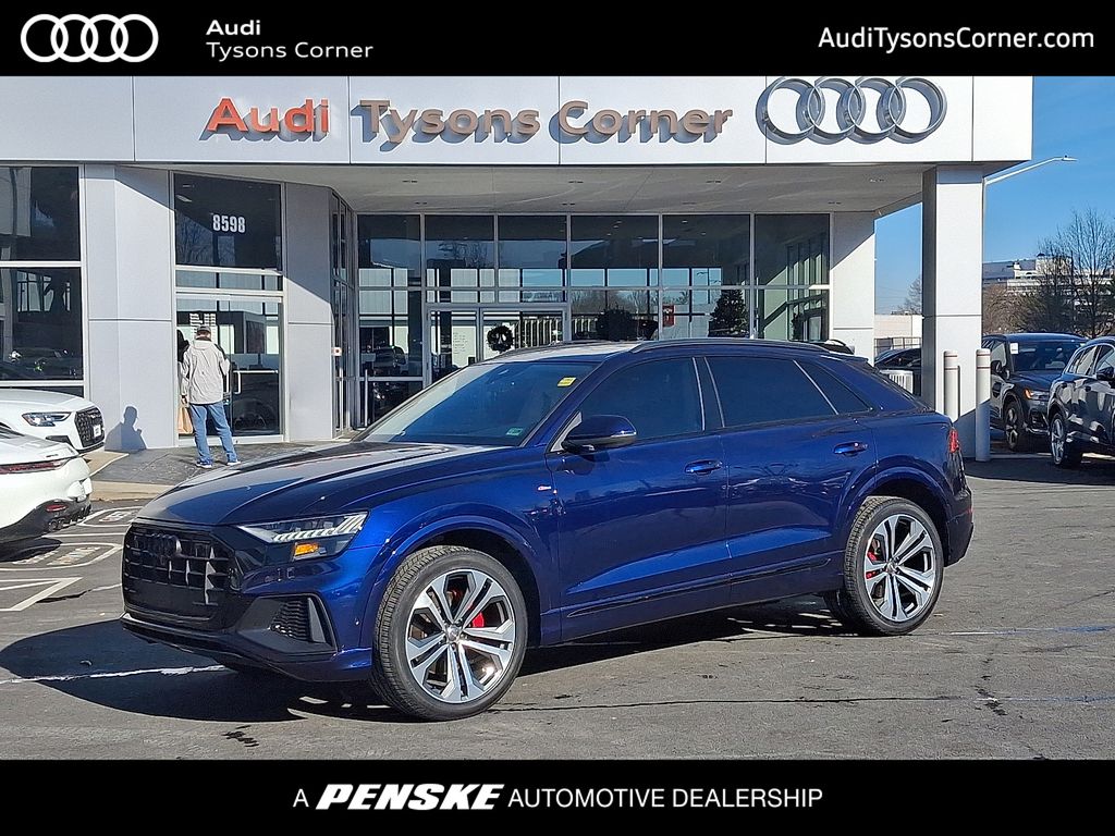 Thumbnail: 2022 Audi Q8 - 1