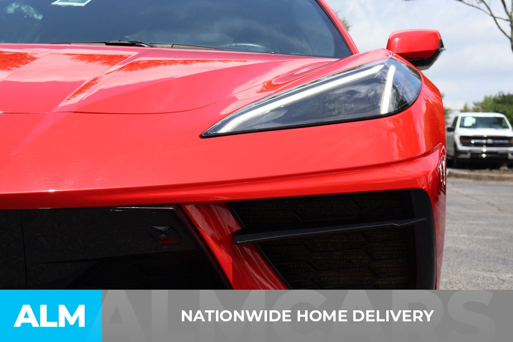 Used 2025 Red Chevrolet Stingray image 4