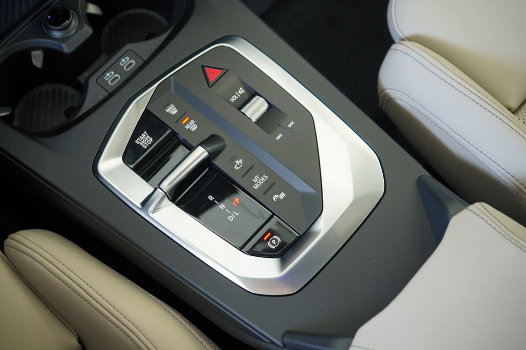 Thumbnail: 2026 BMW 2 Series - 18