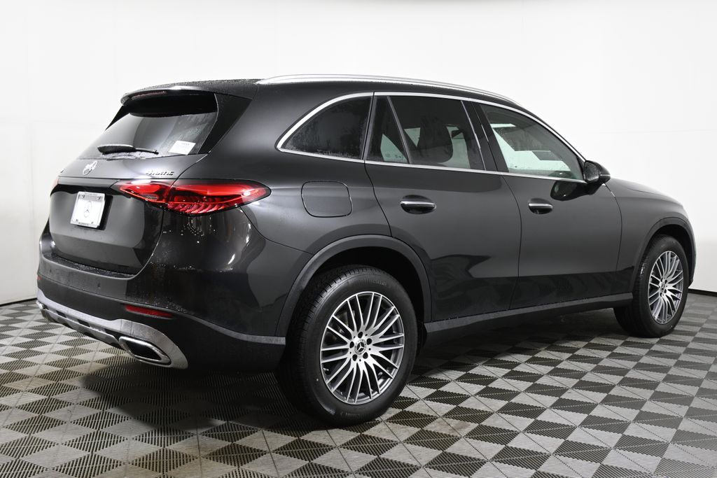 Thumbnail: 2026 Mercedes-Benz GLC - 7