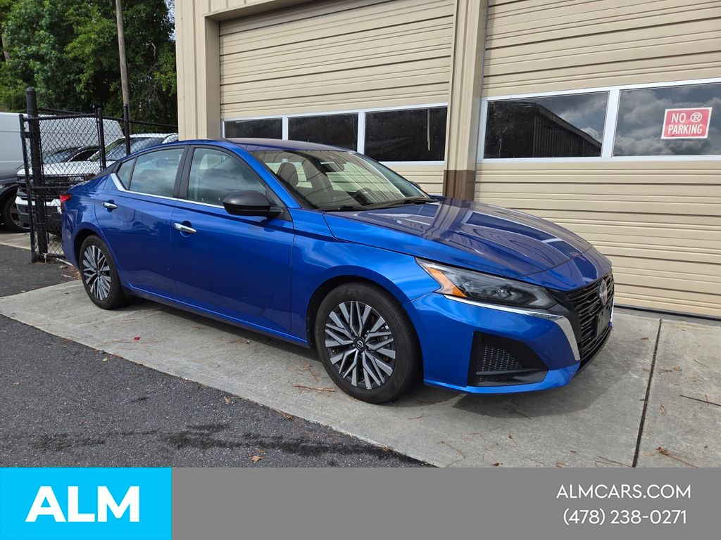 Used 2025 Blue Nissan 2.5 SV image 20