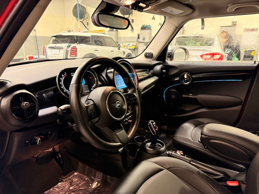 Thumbnail: 2022 MINI Cooper - 11