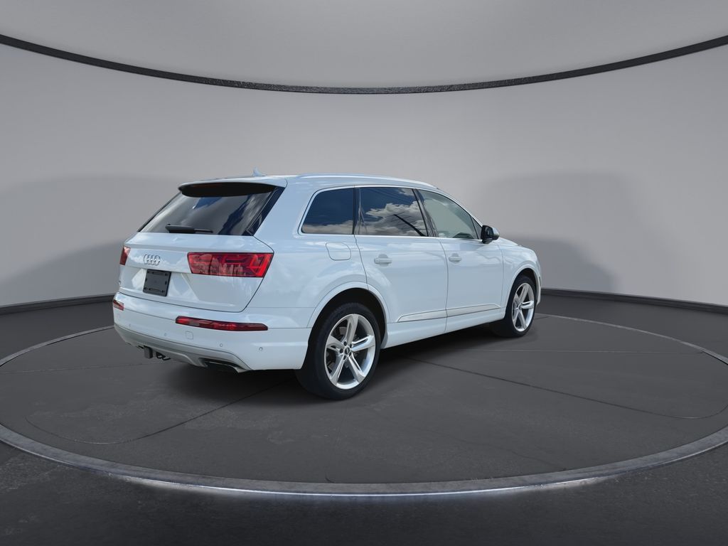 Thumbnail: 2019 Audi Q7 - 8