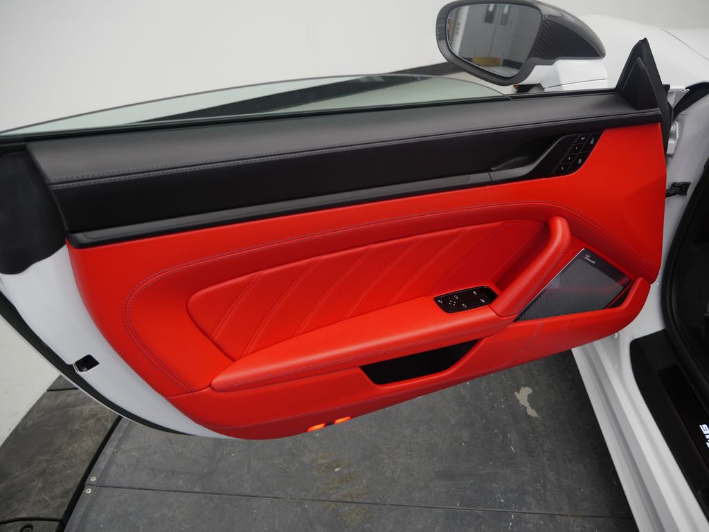 Thumbnail: 2023 Porsche 911 - 17