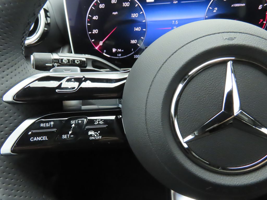 2024 Mercedes-Benz GLC 300 11