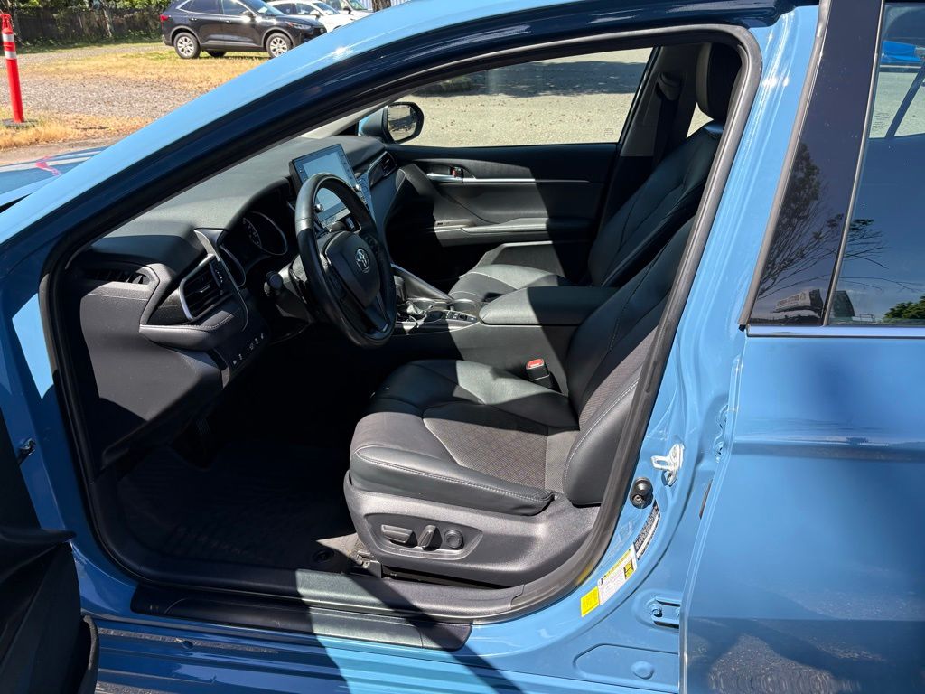 2023 Toyota Camry Hybrid XSE