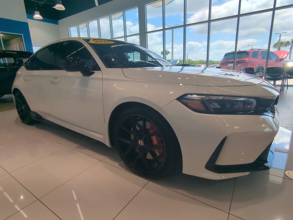 Championship White 2025 Honda Civic Type R FWD Hatchback Front-Wheel Drive 6-Speed Manual