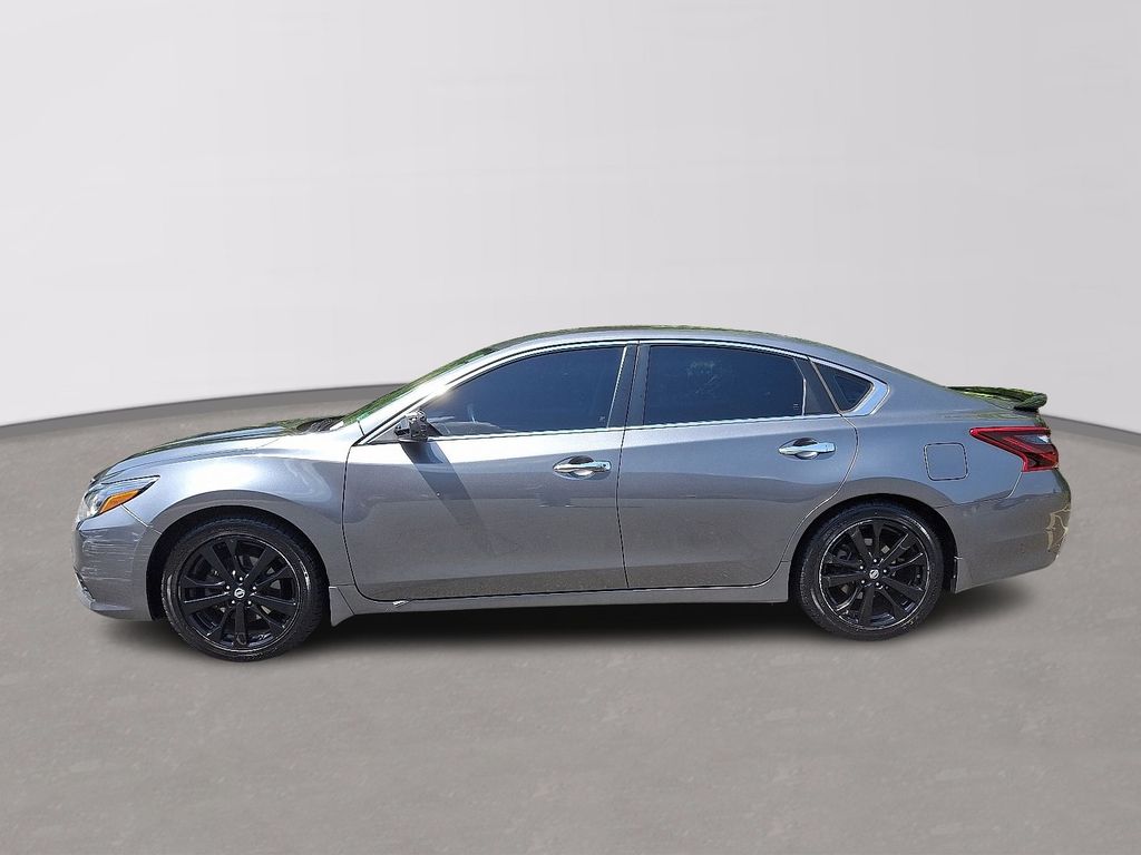 2017 Nissan Altima SR 7