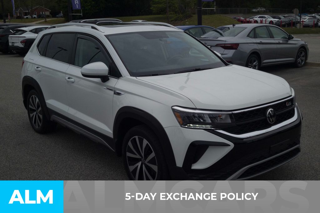 Used 2022 Black Volkswagen 1.5T SE image 3