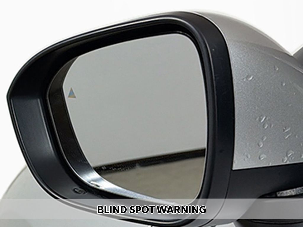 Used 2023 Silver Nissan SV image 4