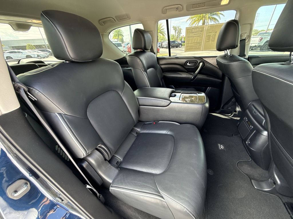 Thumbnail: 2022 INFINITI QX80 - 17