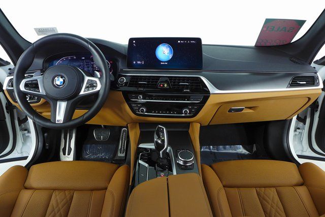 2022 BMW 5 Series 530i 24