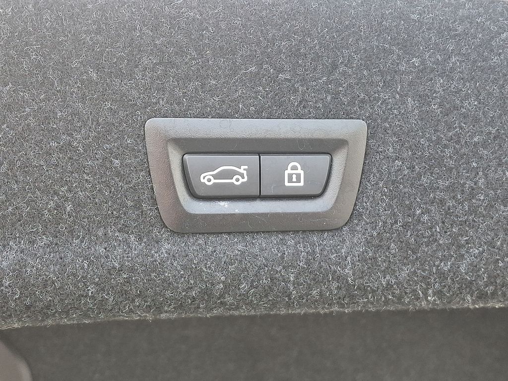 2022 BMW 3 Series 330i xDrive 31