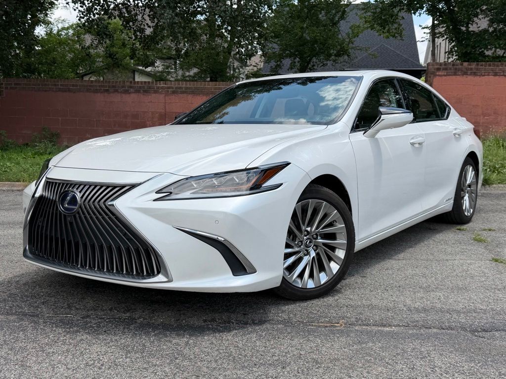 2021 Lexus ES Hybrid 300h Ultra Luxury FWD