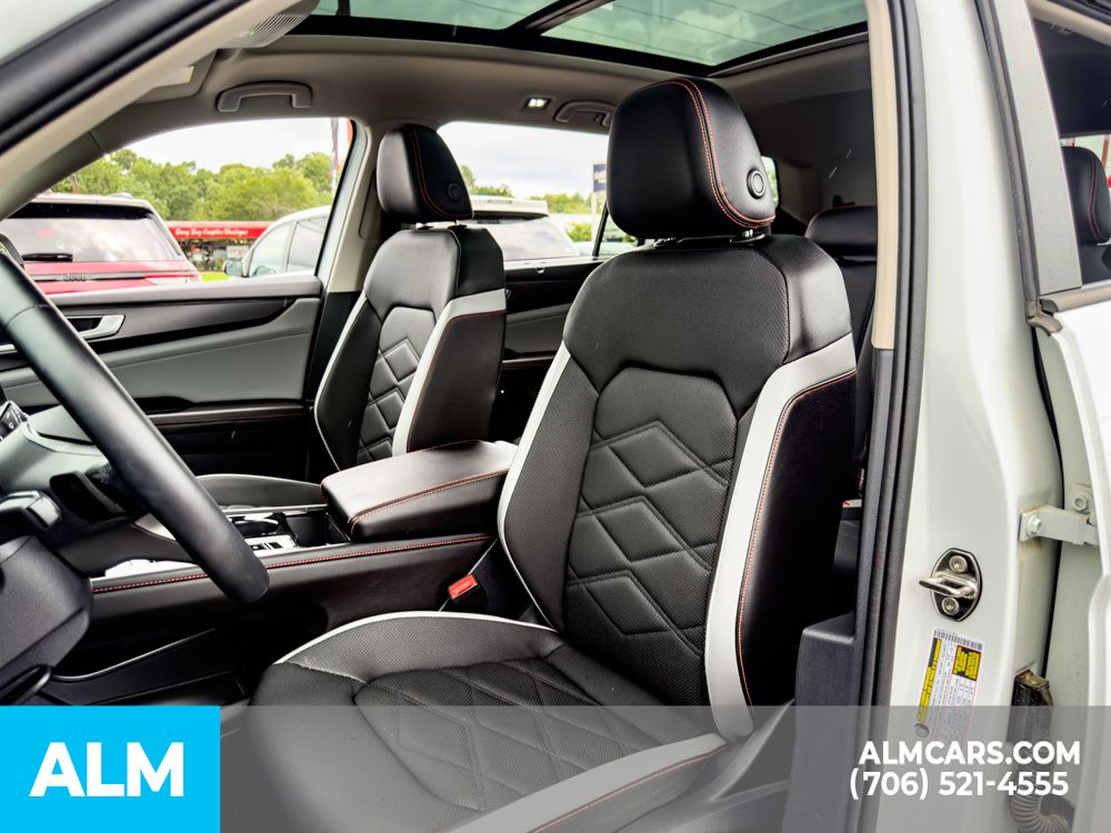 Used 2025 Black Volkswagen 2.0T Peak Edition image 8