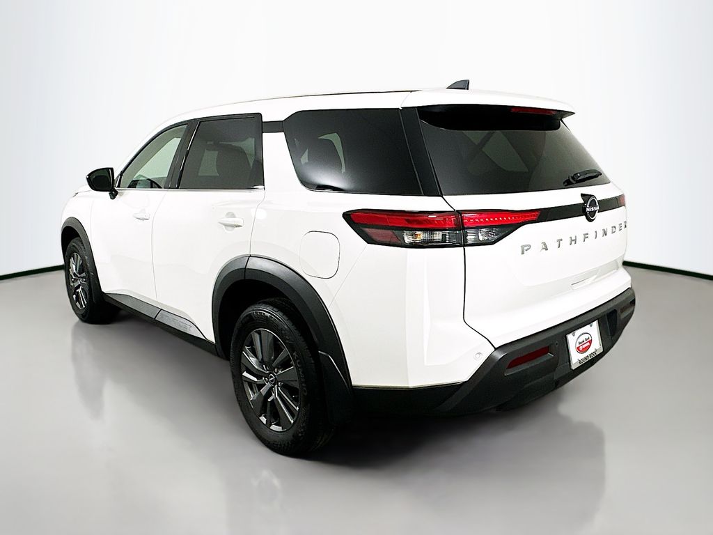 2024 Nissan Pathfinder S 7