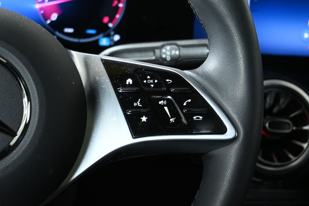 Thumbnail: 2026 Mercedes-Benz GLA - 17