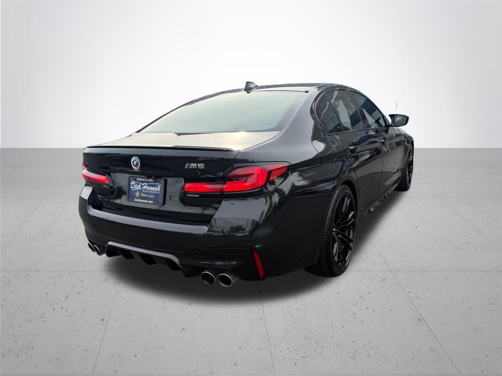 2022 BMW M5 Base