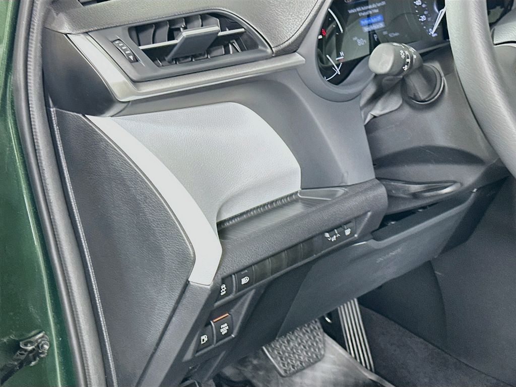 Thumbnail: 2026 Toyota Sienna - 10