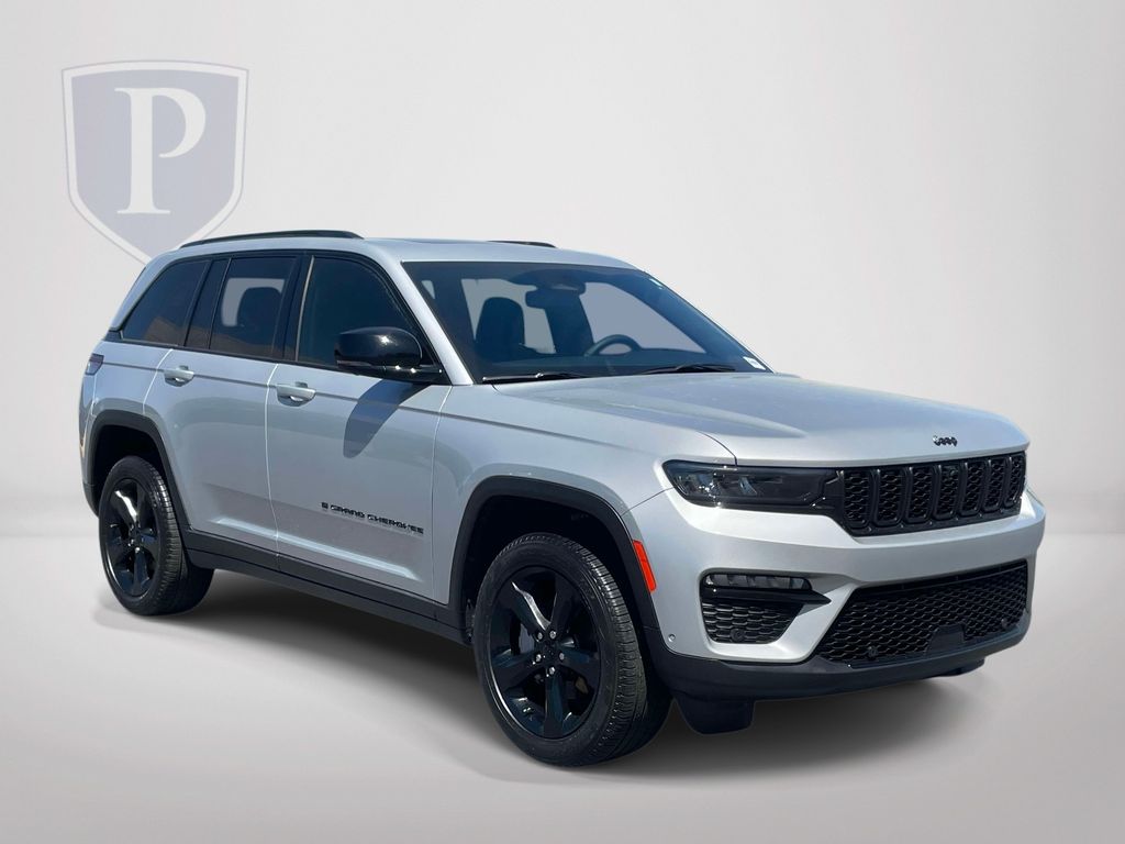 Silver Zynith 2025 Jeep Grand Cherokee Limited 4WD SUV / Crossover Four-Wheel Drive 8-Speed Automatic