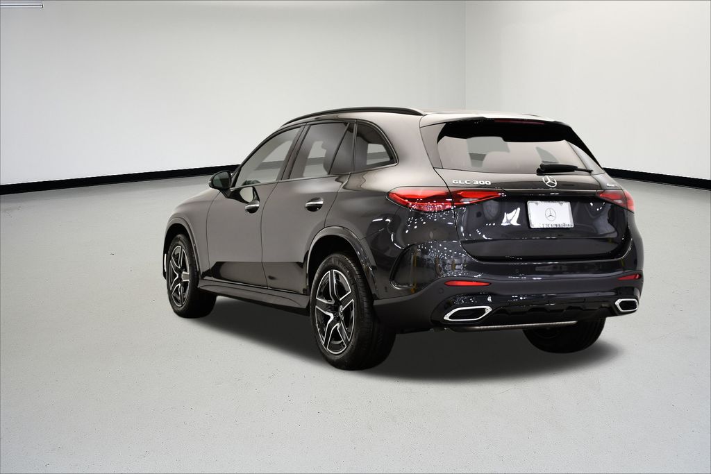 Thumbnail: 2026 Mercedes-Benz GLC - 3