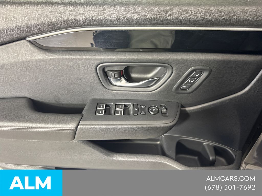 Used 2025 Gray Honda EX-L image 13