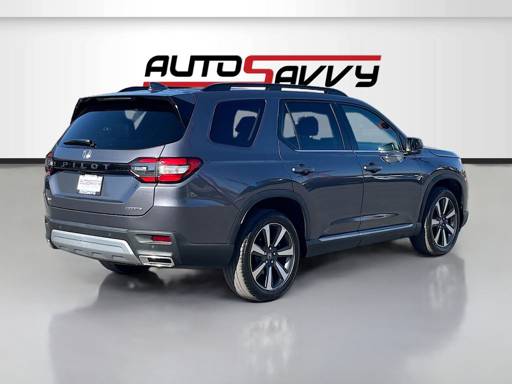 Used 2025 Gray Honda Touring image 7