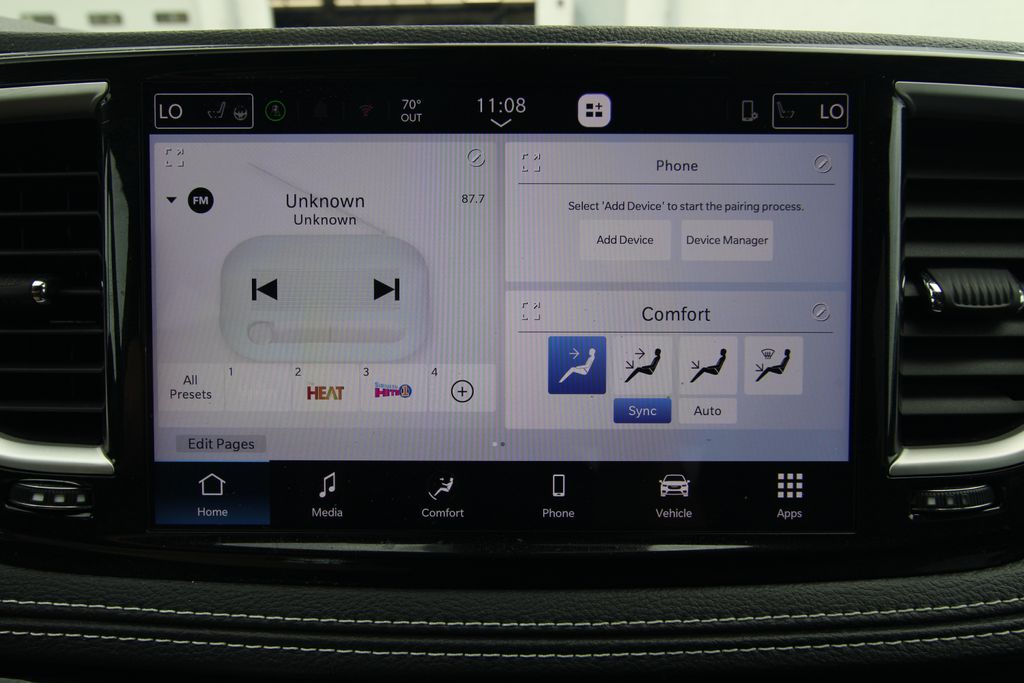 Used 2026 Chrysler Pacifica Van