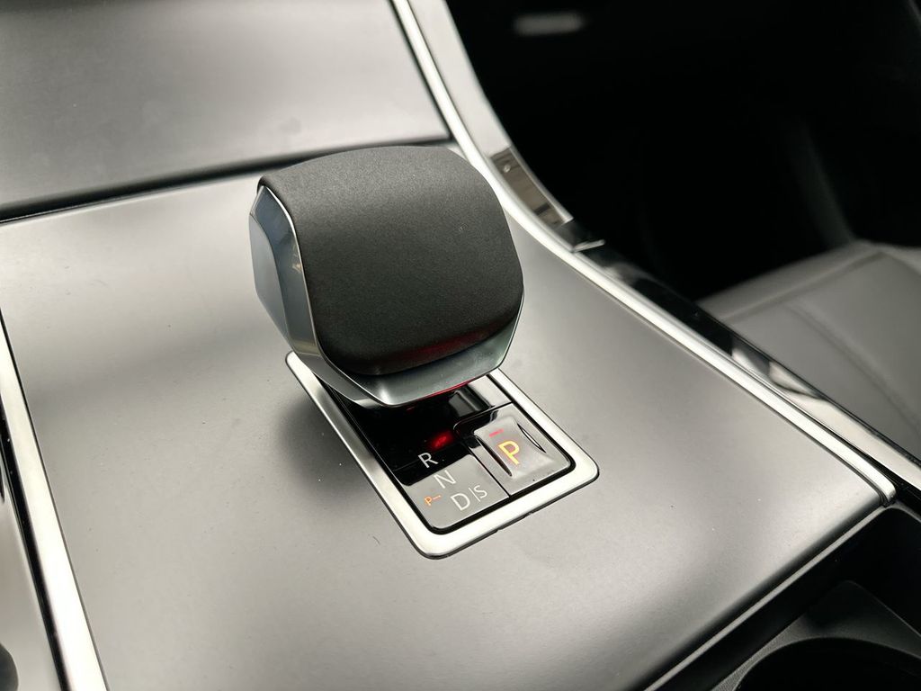 Thumbnail: 2026 Land Rover Range Rover Velar - 12