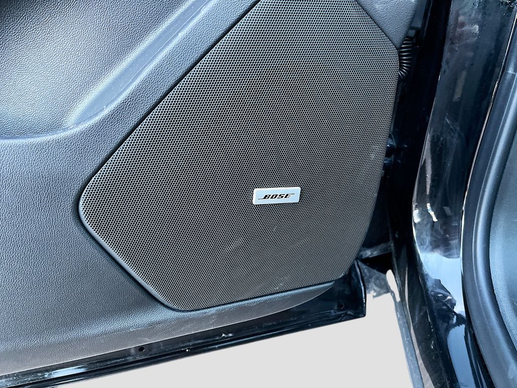 Used 2025 Black Cadillac Premium Luxury image 19