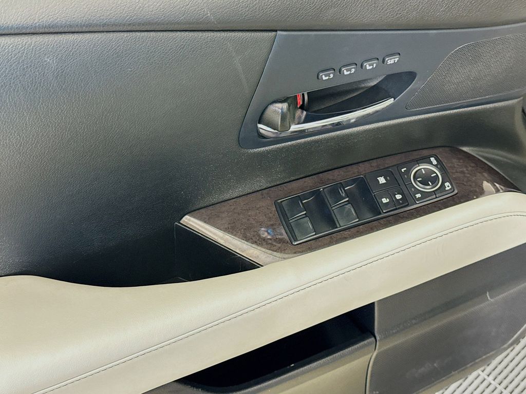 Thumbnail: 2013 Lexus RX - 18