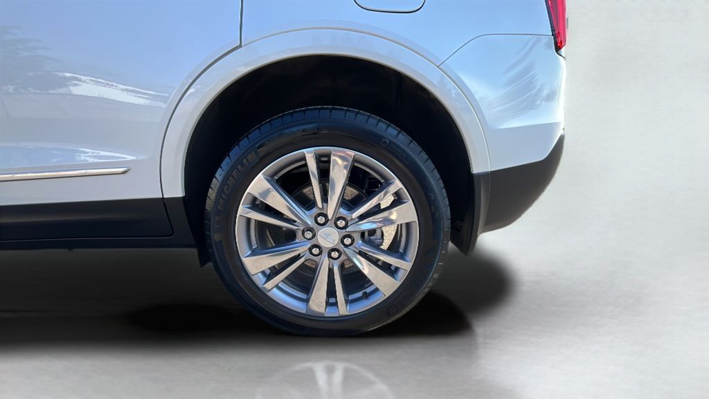 used 2024 Cadillac XT5 car, priced at $42,700