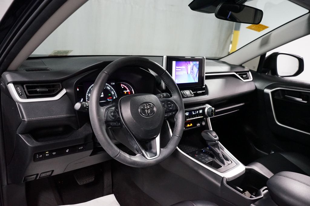 Thumbnail: 2023 Toyota RAV4 - 11