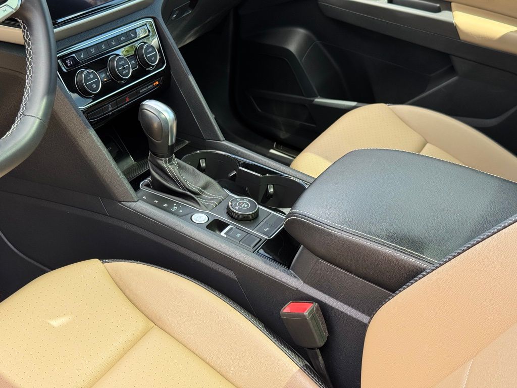 2022 Volkswagen Atlas Cross Sport 3.6L V6 SE w/Technology photo