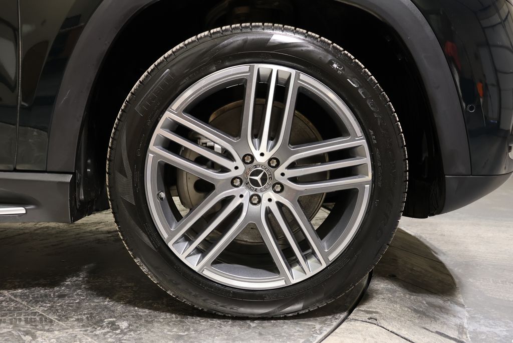 Thumbnail: 2024 Mercedes-Benz GLS - 14