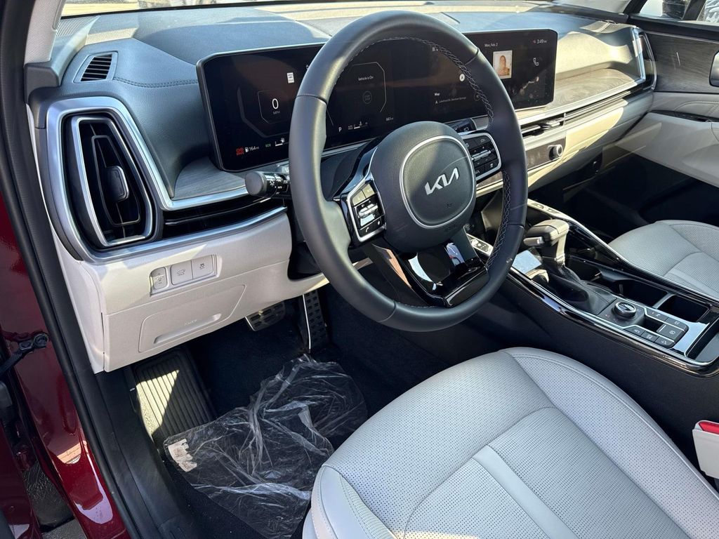 New 2025 Red Kia X-Line SX image 21