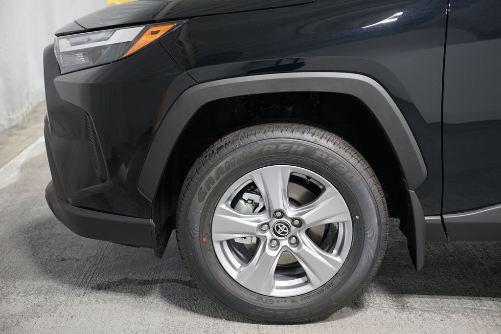 Thumbnail: 2025 Toyota RAV4 - 5